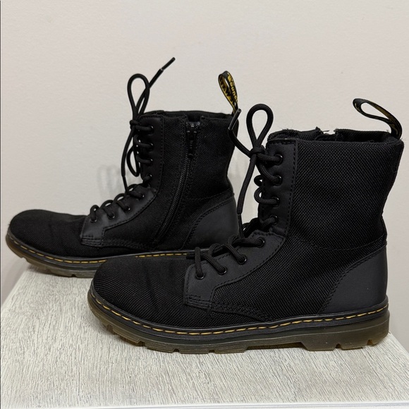 Dr. Martens Size M 5 /W 6 Charcoal Unixes Combs Extra Tough Poly Casual Boots - Picture 5 of 11